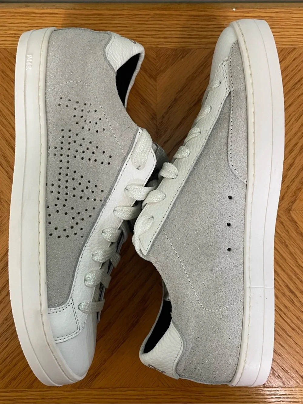 P448 John Softy Low Top Sneaker White Gray EU 37 US 6.5 Women Sparkle Glitter